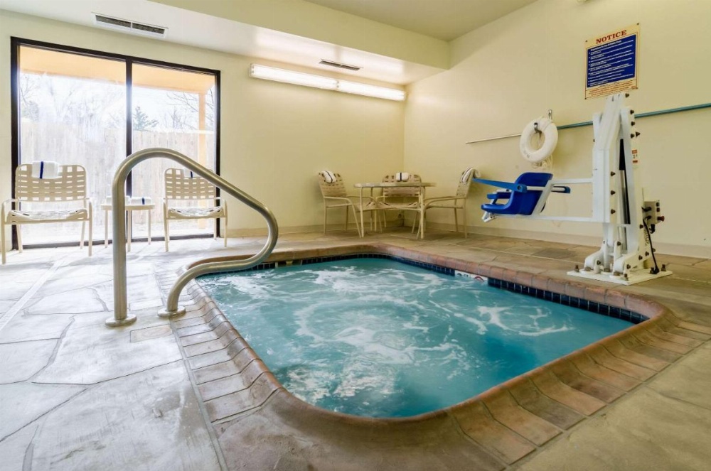 Quality Inn & Suites Manhattan Image 6
